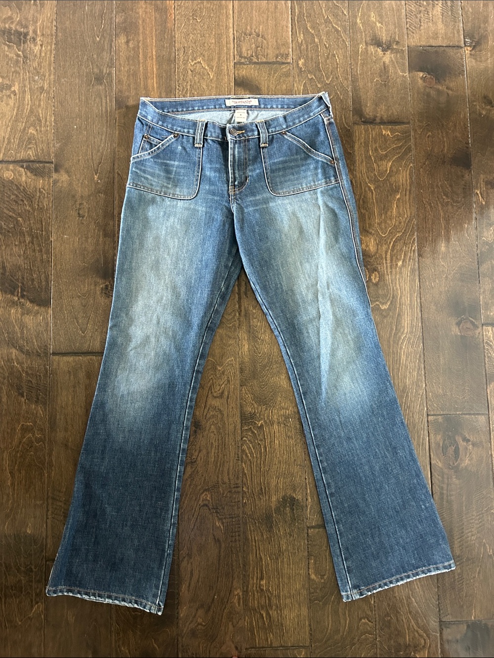 Abercrombie & Fitch Women's Flare Jeans - Medium Blue Wash